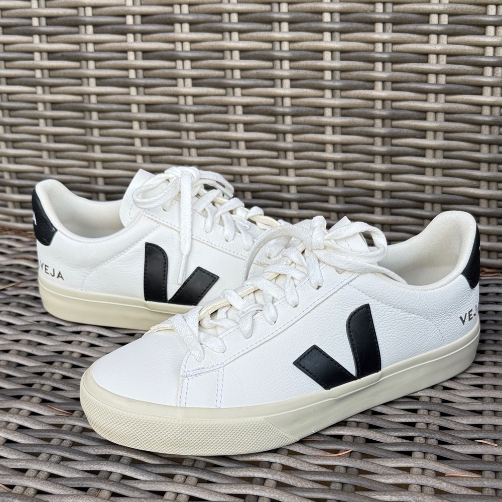 NEW Veja Chrome Free Leather Campo  Sneakers-Sz 38/7-Extra White-Black Logo- - Picture 2 of 16